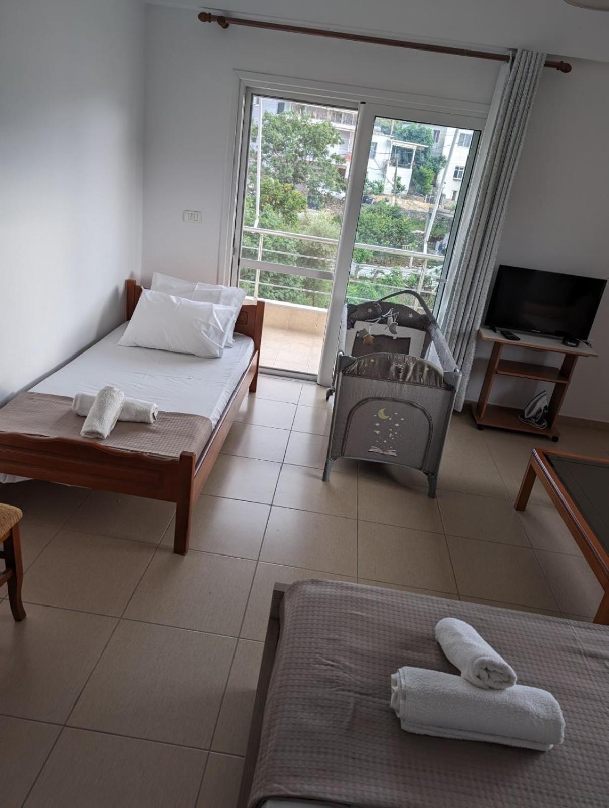 Ilias Family Rooms Хімара Екстер'єр фото